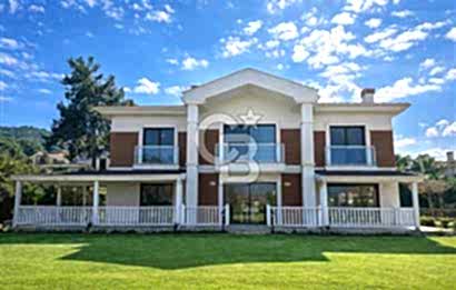 Kekliktepe’ye Komşu | Dört Mevsim Konakları’nda 1.150 m² Bahçe İçinde Villa