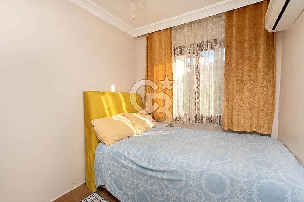 Foça İsmetpaşa'da Satılık Havuzlu Müstakil Villa
