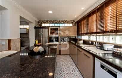 Foça İsmetpaşa'da Satılık Havuzlu Müstakil Villa