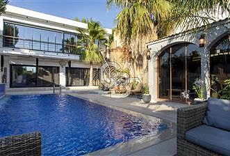 Foça İsmetpaşa'da Satılık Havuzlu Müstakil Villa - 15 - 359109