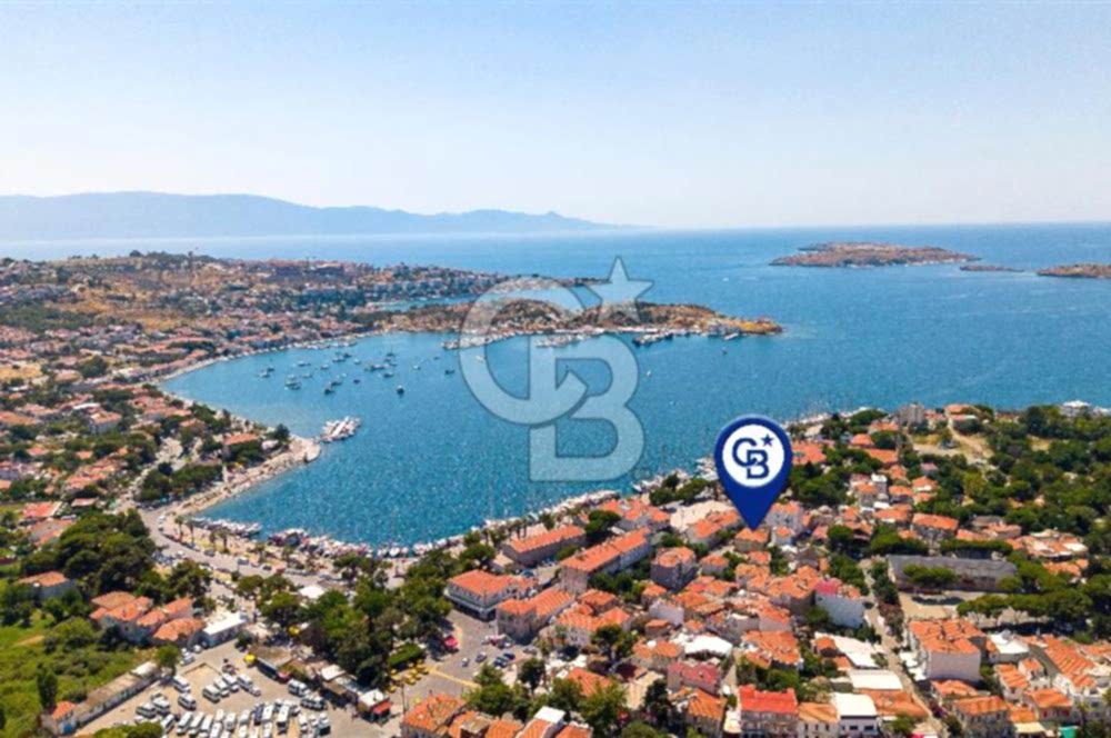 Foça'da Satılık Restorasyonlu Masrafsız Taş Ev