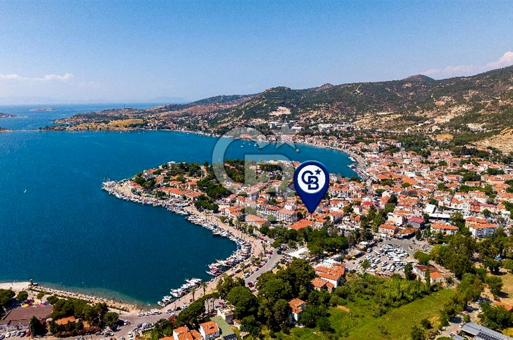 Foça'da Satılık Restorasyonlu Masrafsız Taş Ev