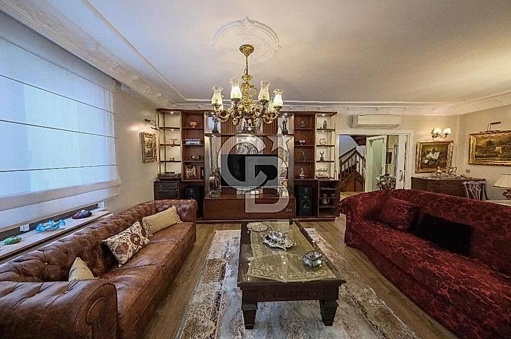Fırsat Şişli 4 Katlı Satılık Villa