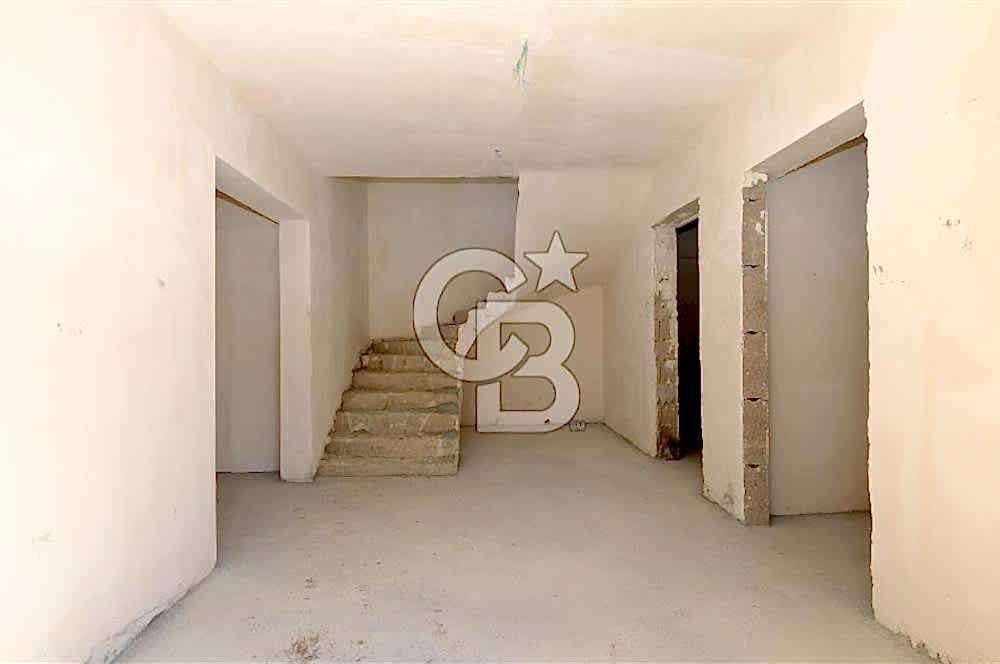 YAŞAMKENT BORUSAN, ELMAR TOWERS KARŞISI SATILIK VİLLA (İŞ YERİ)