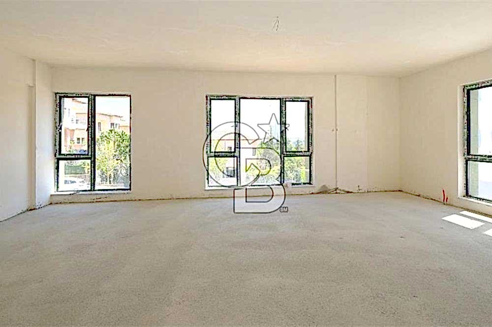 YAŞAMKENT BORUSAN, ELMAR TOWERS KARŞISI SATILIK VİLLA (İŞ YERİ)