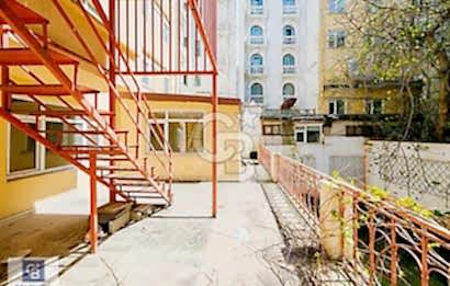 FINDIKZADE KOMPLE SATILIK BİNA
